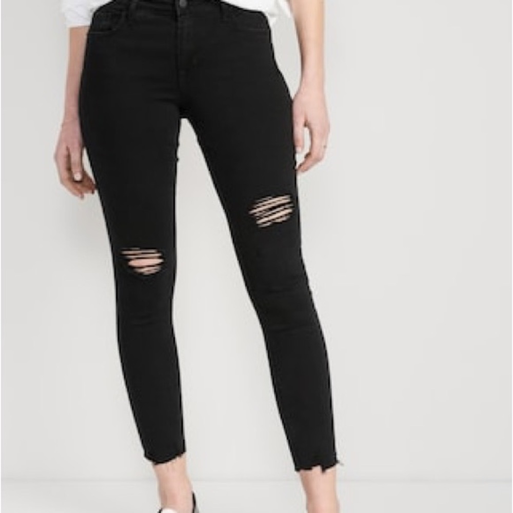 Old Navy Mid-rise Skinny Black Distressed Women's Jeans, ankle length, size 10